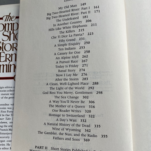 The Complete Short Stories of Ernest Hemingway, hard-cover, 1987 - Picture 8 of 14